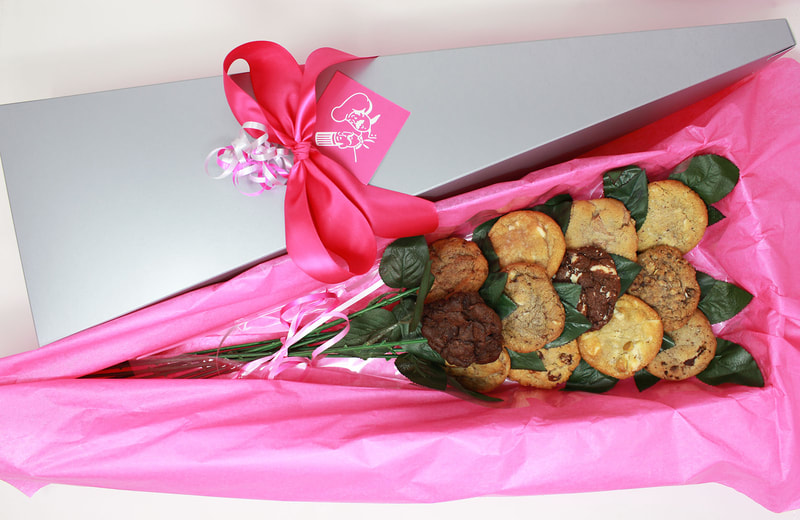 Felix & Norton Markham: Pink Cookie Bouquet